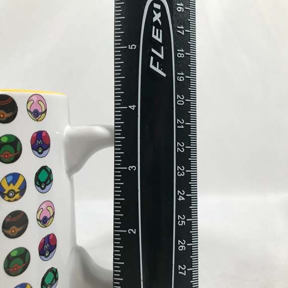 2016 Just Funky Pokémon Pokeball 20 Fl Oz 4.25 Inch Coffee Tea Mug Cup - Picture 14 of 16